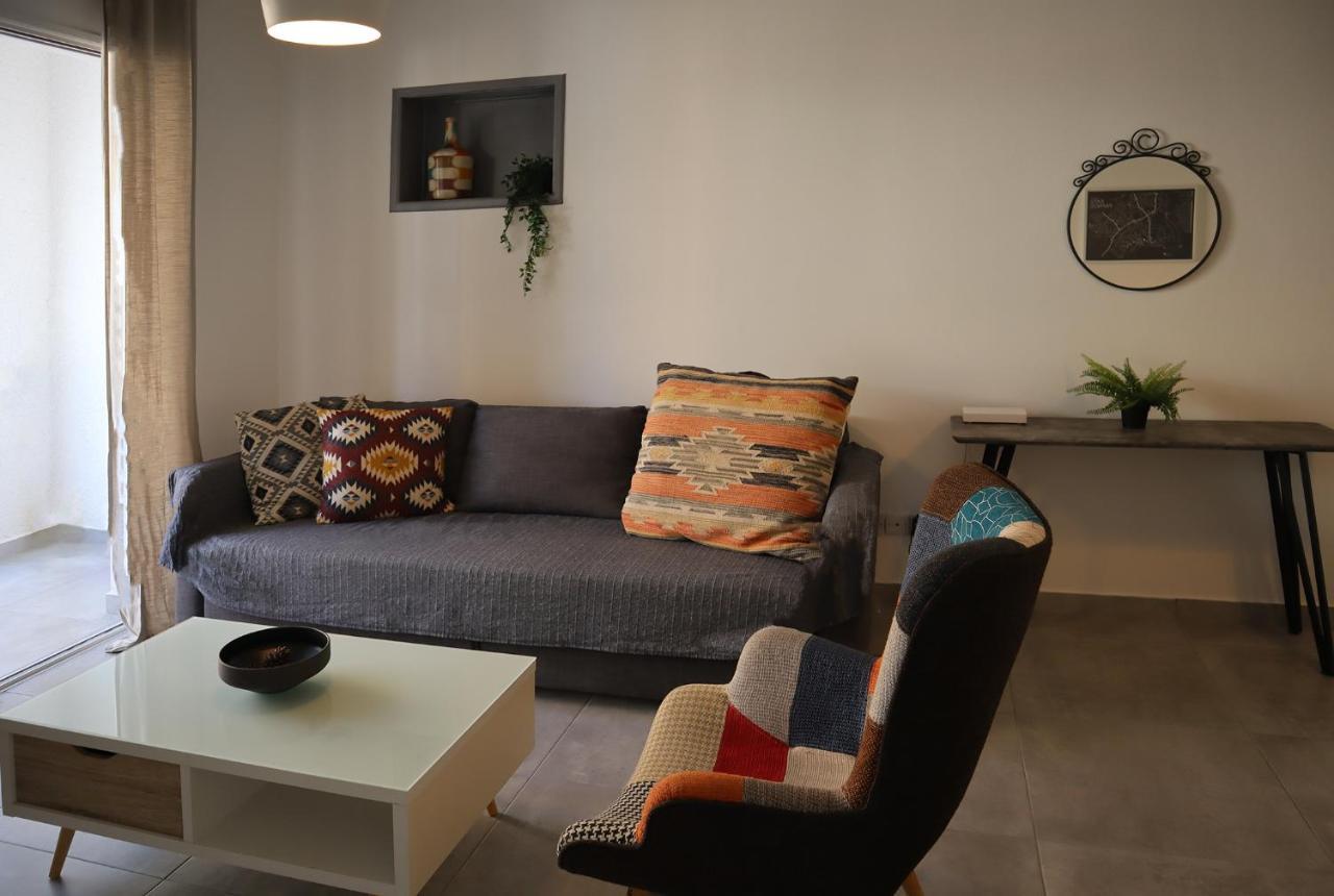 Alex'S Vacation Suite - 100M From The Beach - 6 Guests Paphos Exterior foto