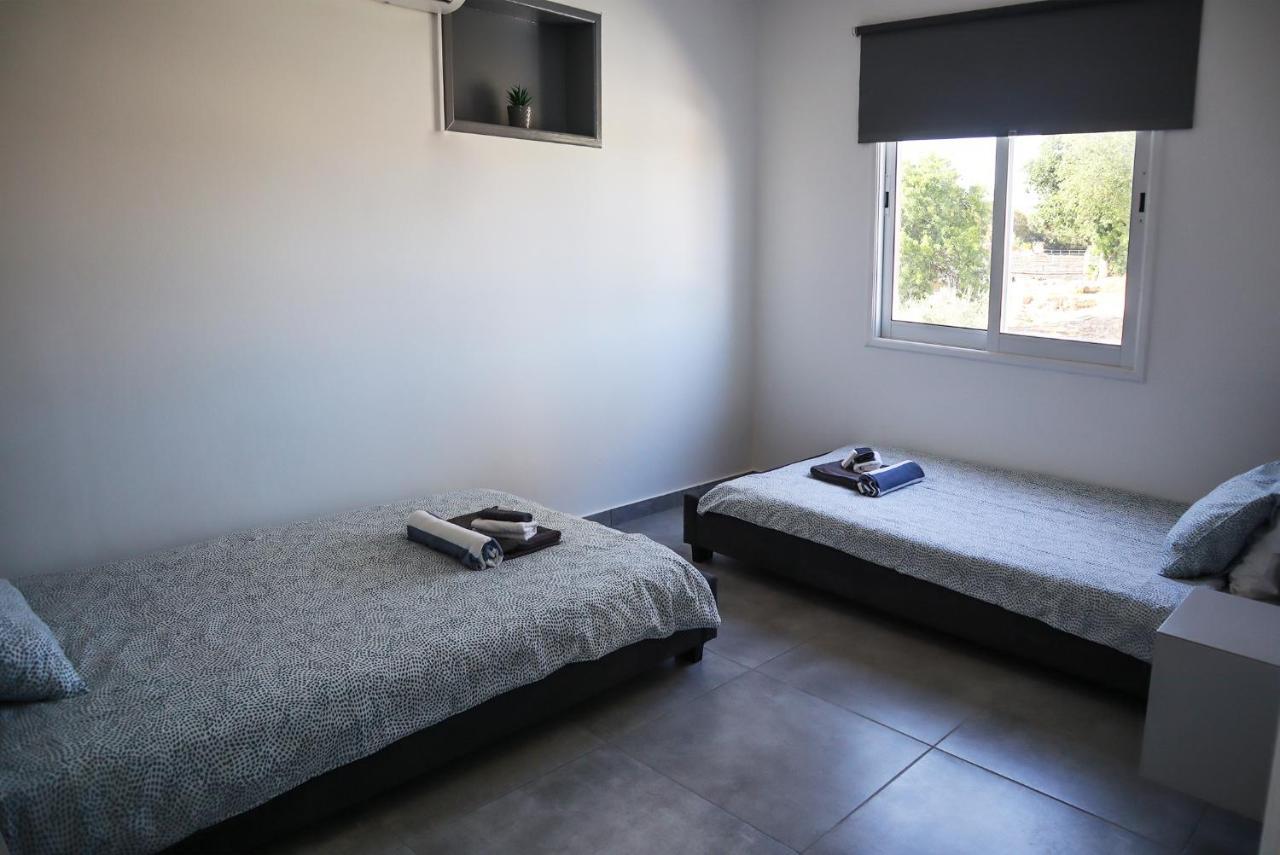 Alex'S Vacation Suite - 100M From The Beach - 6 Guests Paphos Exterior foto